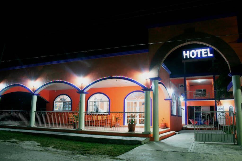 Hotel Hacienda Bacalar Bagian luar foto